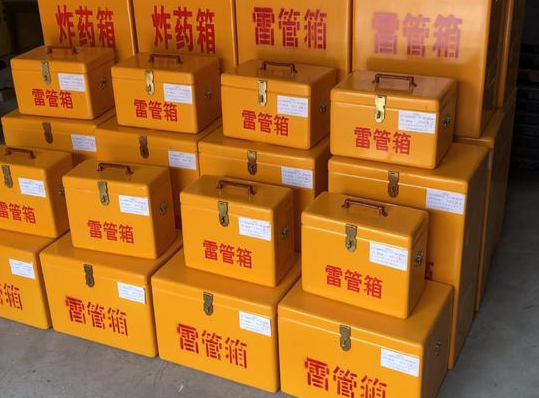新昌玻璃钢雷管箱的使用寿命一般是多少？