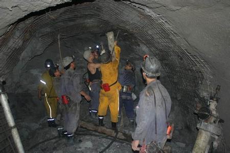 新昌工程爆破中的危险因素分析以及应对工程爆破危险的措施